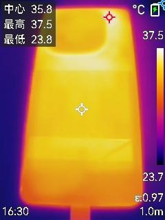 iQOO 13全面评测：年度最佳全能水桶机性能旗舰