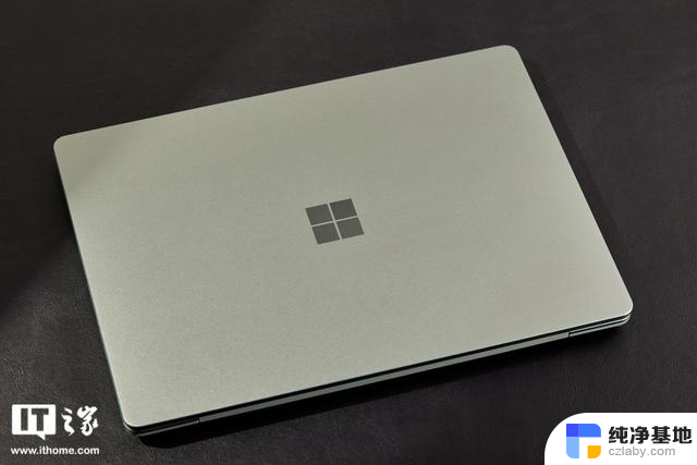 微软Surface Laptop Go 3笔记本固件升级修复屏幕闪烁问题